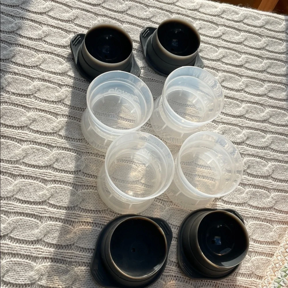 4 Tovolo Clear/Gray plastic/silicon Ice Molds create 2.5” spheres, bar cocktails